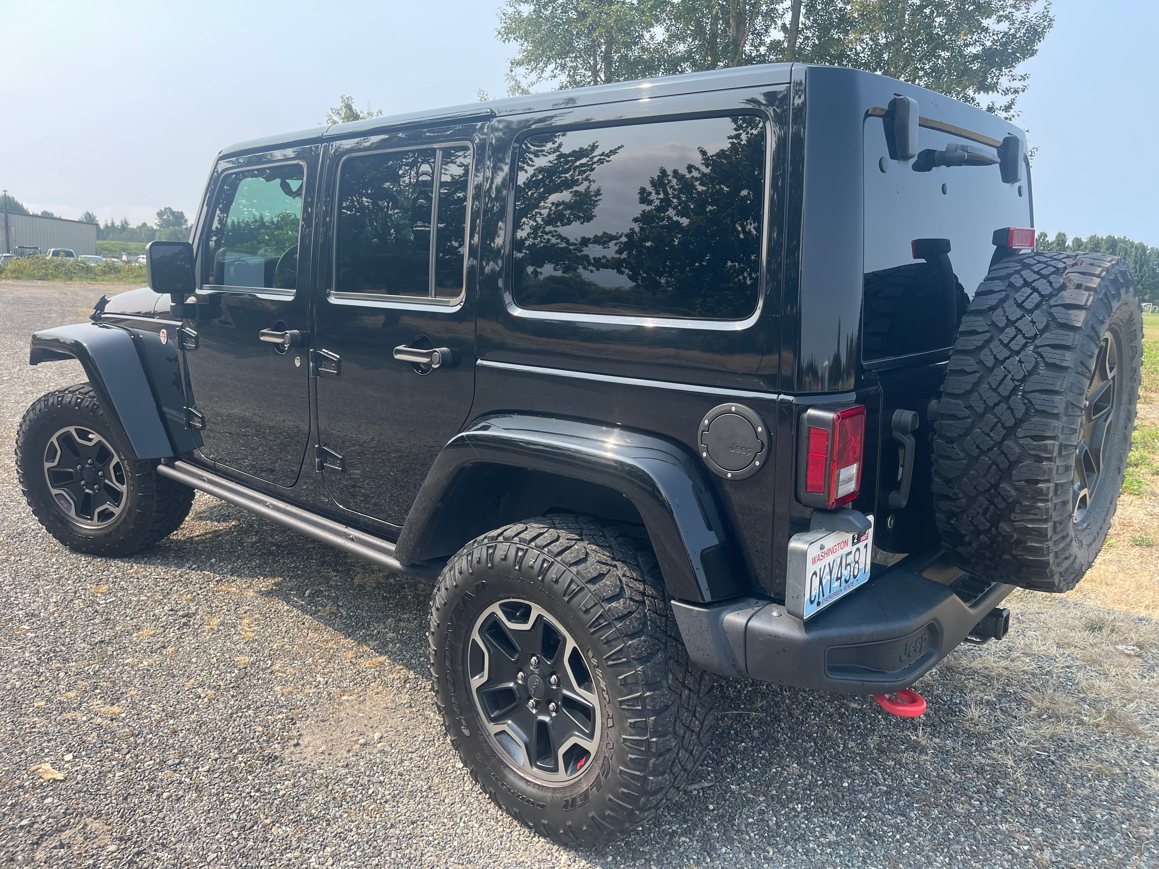 Used 2016 Jeep Wrangler Unlimited Rubicon AWD/4WD image 5