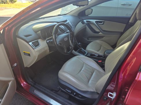 Used 2016 Hyundai Elantra Limited w/ Option Group 04 image 12