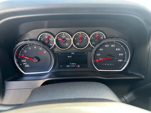 Used 2019 Chevrolet Silverado 1500 LT Trail Boss image 20