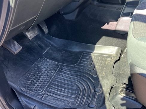 Used 2017 RAM 2500 SLT w/ Luxury Group image 14