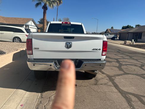 Used 2018 RAM 2500 SLT image 4