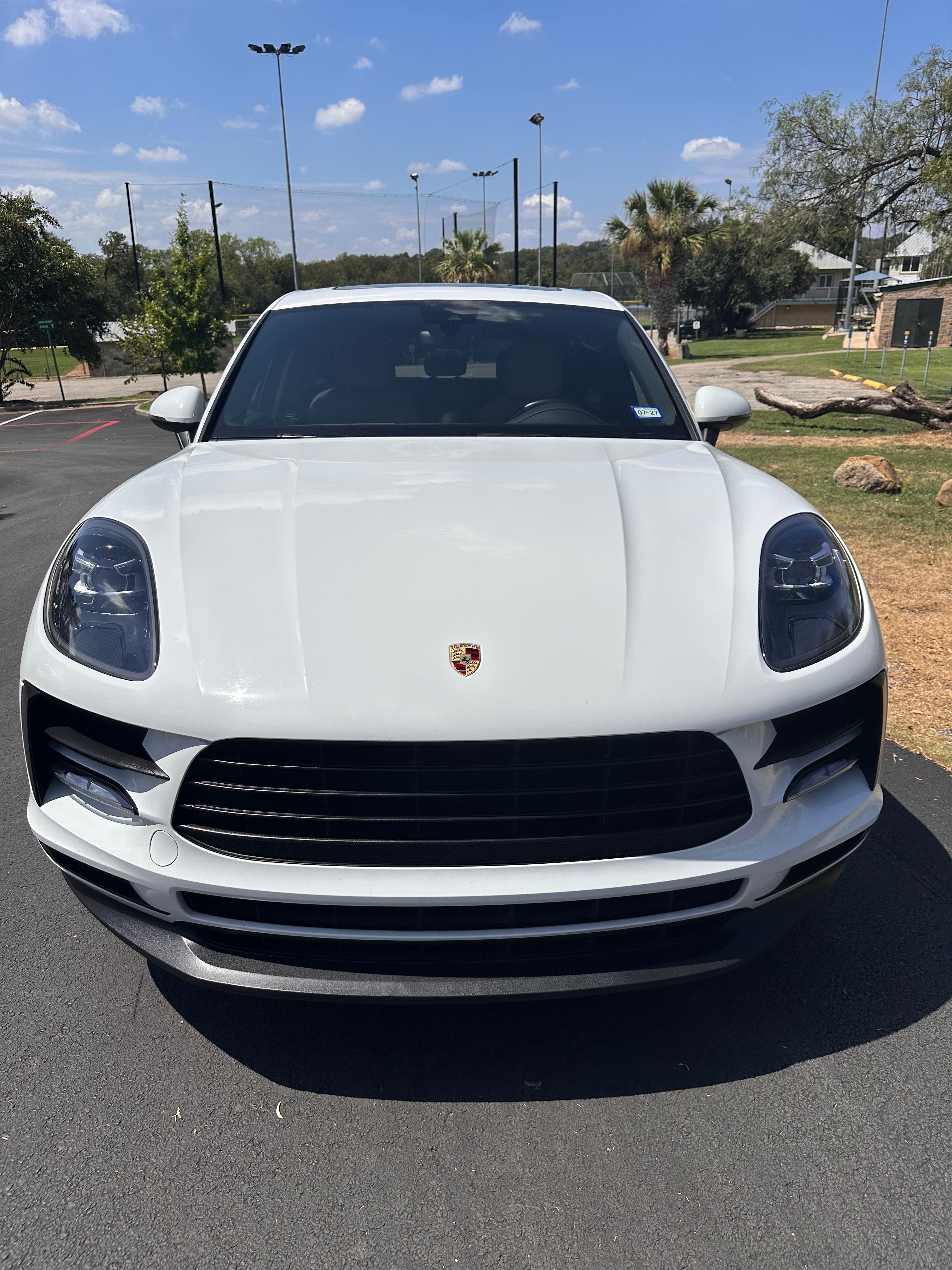 Used 2019 Porsche Macan AWD/4WD image 2