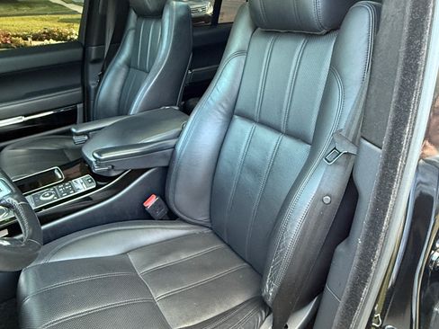 Used 2016 Land Rover Range Rover HSE image 20