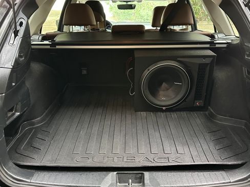 Used 2017 Subaru Outback 2.5i Touring image 11