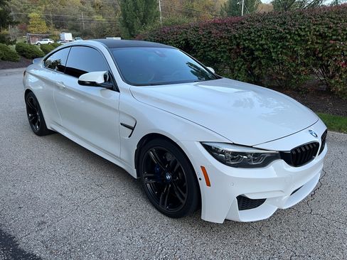 Used 2018 BMW M4 Coupe 2D image 9