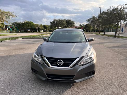 Used 2018 Nissan Altima 2.5 S w/ S Convenience Package image 15