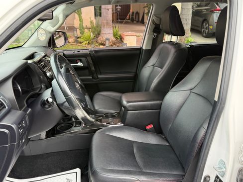 Used 2016 Toyota 4Runner TRD Pro image 5