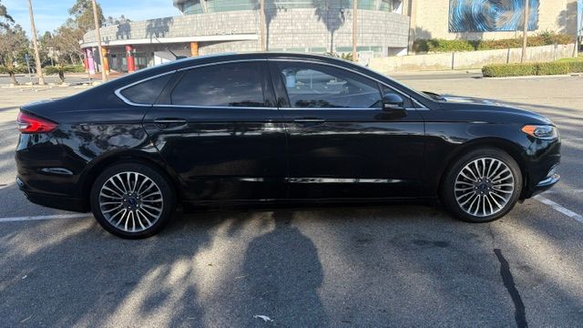 Used 2017 Ford Fusion SE w/ Fusion SE Technology Package FWD image 12