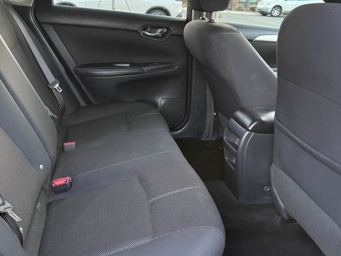 Used 2017 Nissan Sentra S image 10