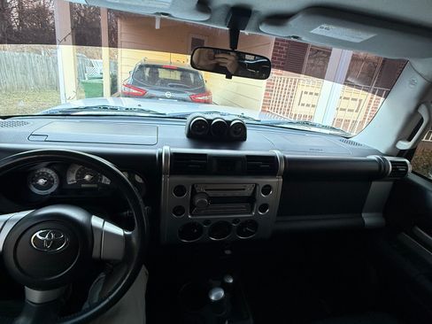 Used 2007 Toyota FJ Cruiser 4WD image 11