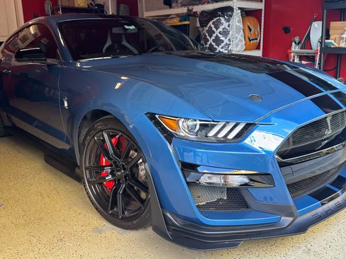 Used 2021 Ford Mustang Shelby GT500 w/ Technology Package image 21