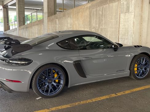 Used 2024 Porsche 718 Cayman GT4 RS RWD image 31