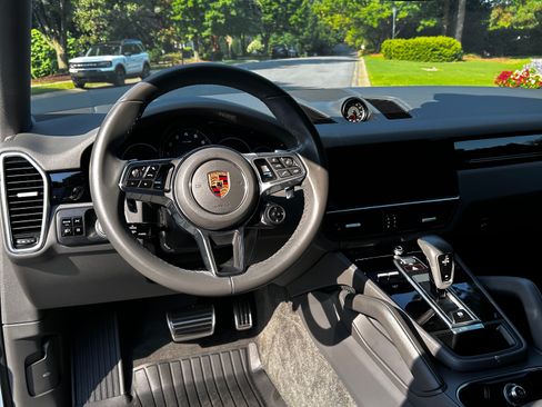 Used 2020 Porsche Cayenne S AWD/4WD image 26