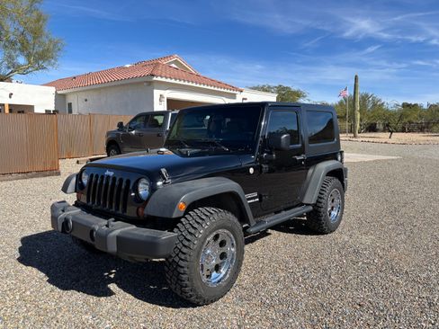 Used 2010 Jeep Wrangler Sport w/ Black Appearance Group image 11