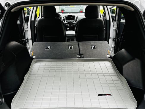 Used 2019 Chevrolet Equinox LT image 9