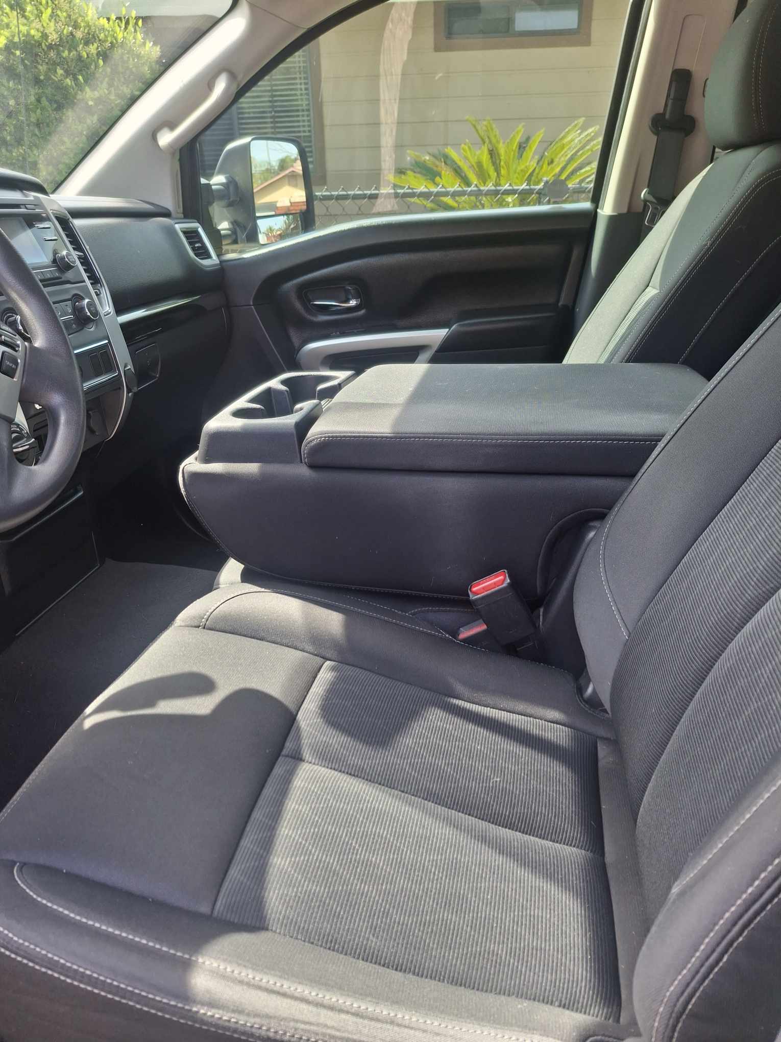 Used 2017 Nissan Titan SV AWD/4WD image 18