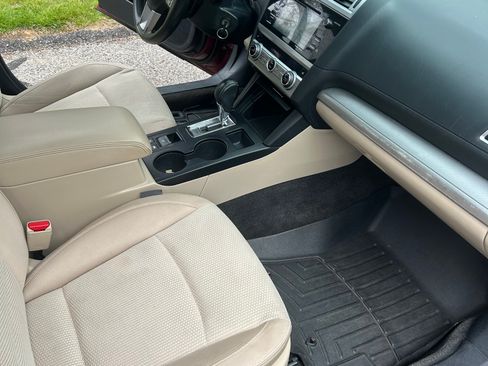 Used 2015 Subaru Outback 2.5i Premium AWD/4WD image 16
