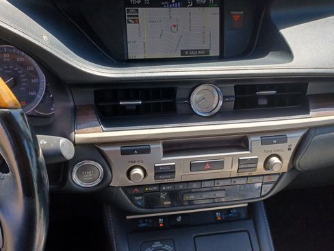 Used 2017 Lexus ES 350 w/ Navigation System Package FWD image 16
