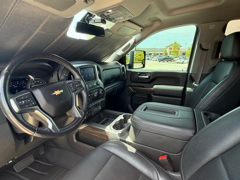 Used 2022 Chevrolet Silverado 2500 LT w/ Convenience Package AWD/4WD image 14