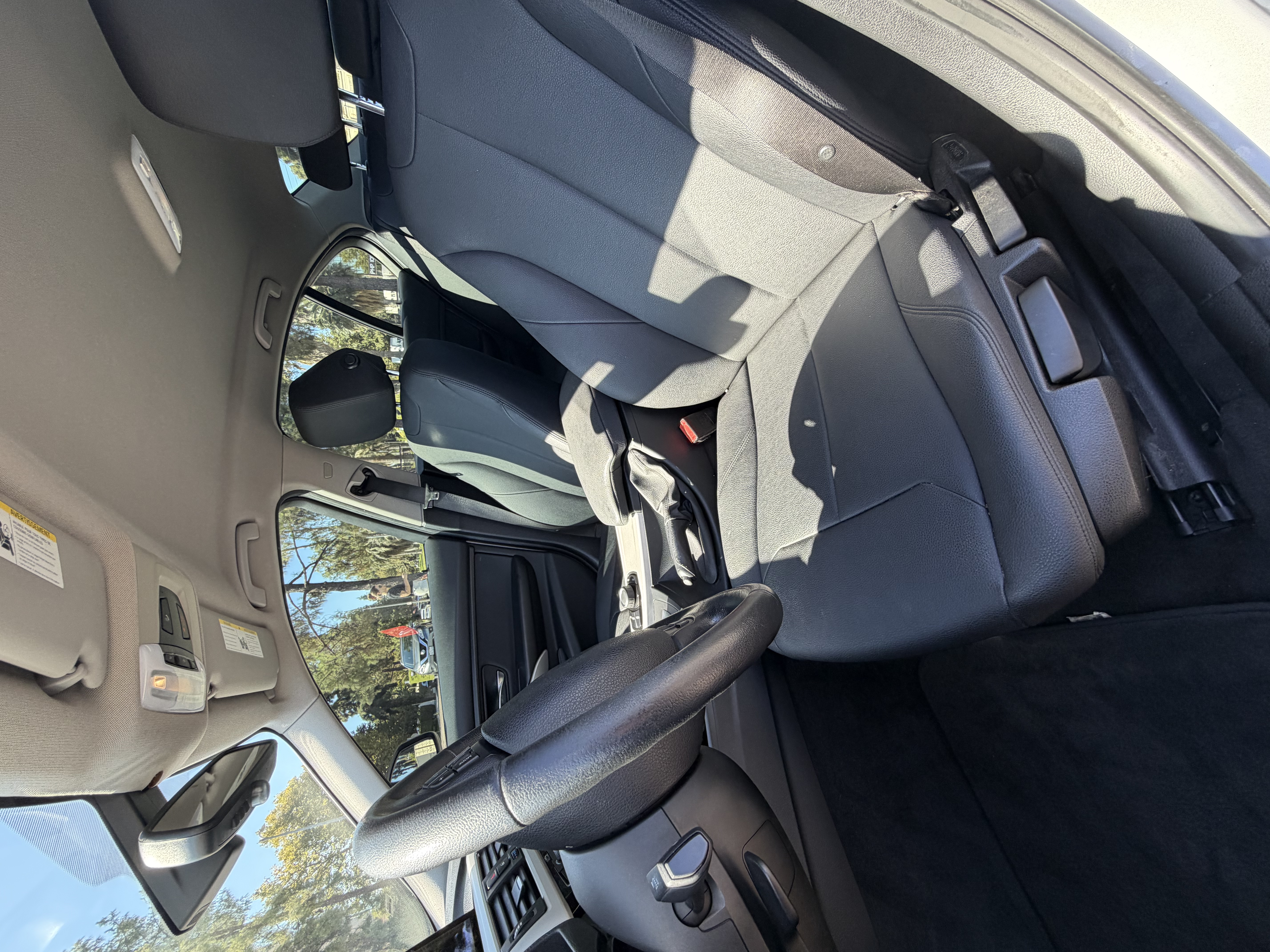Used 2018 BMW 320i Sedan RWD image 14