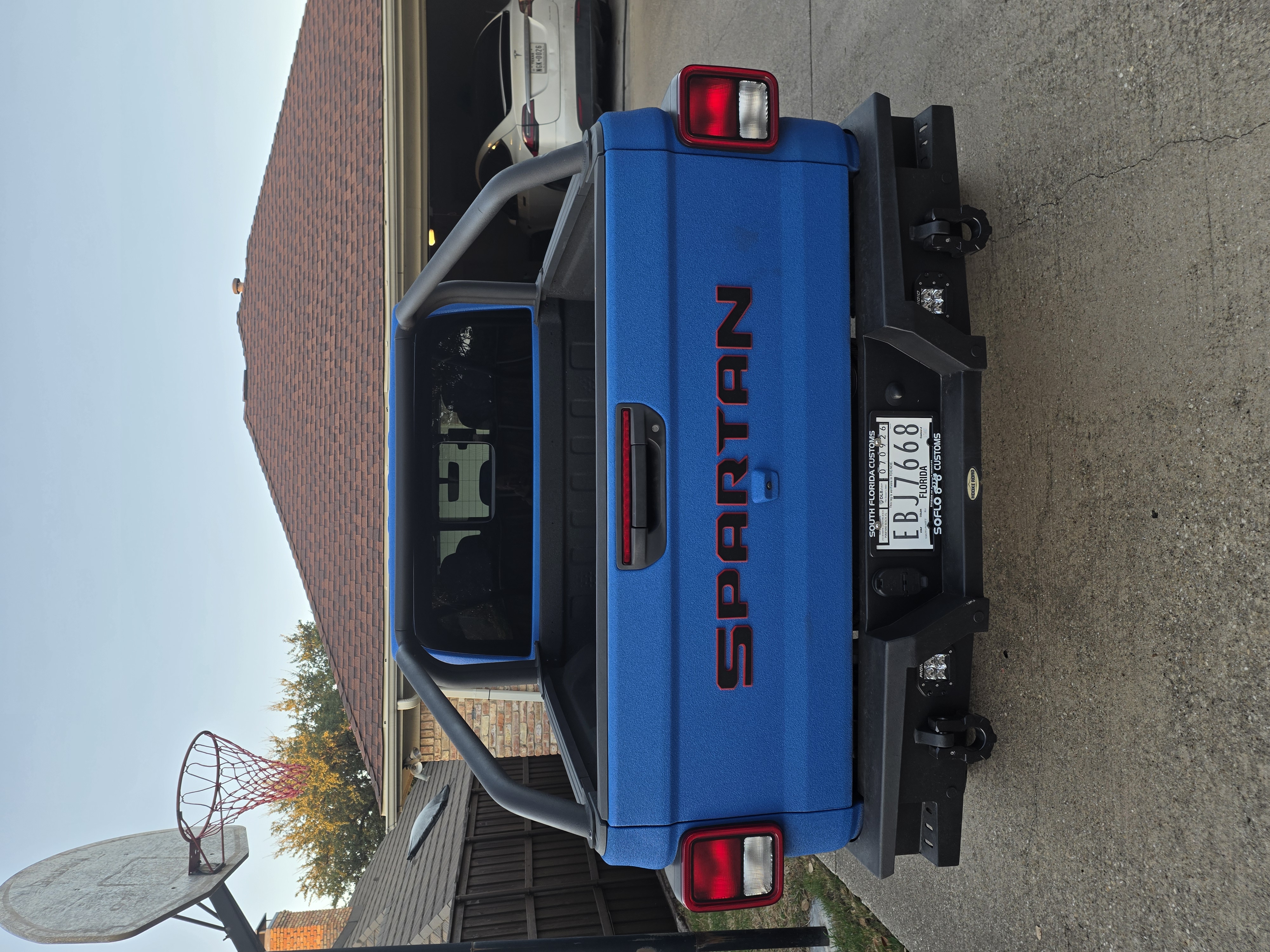 Used 2023 Jeep Gladiator Overland AWD/4WD image 6