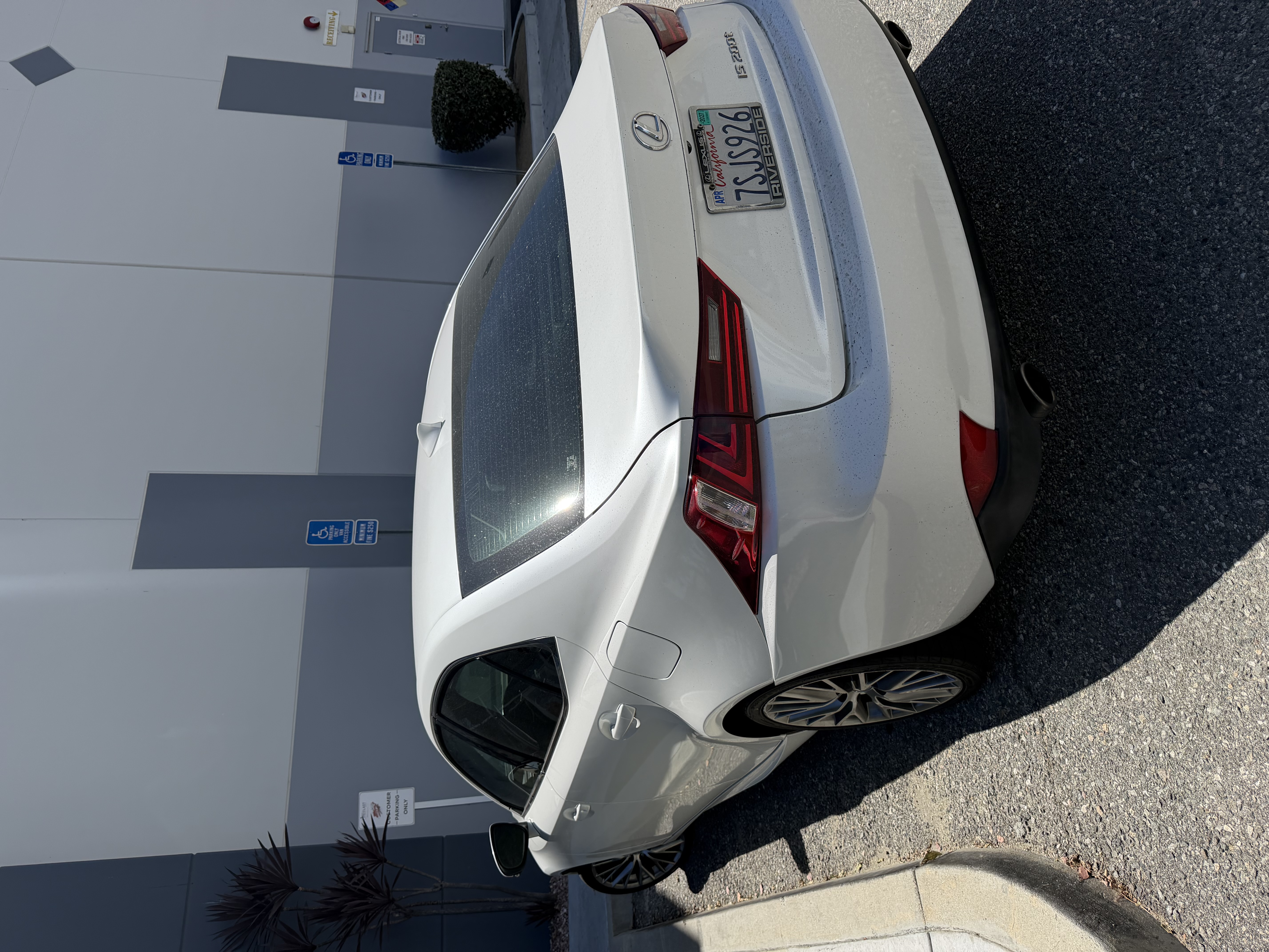 Used 2016 Lexus IS 200t w/ Navigation System Package RWD image 6