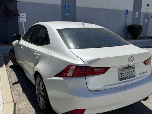 Used 2016 Lexus IS 200t w/ Navigation System Package RWD image 6