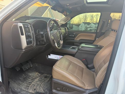 Used 2017 GMC Sierra 1500 Denali w/ Denali Ultimate Package image 8