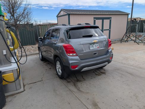 Used 2019 Chevrolet Trax LT w/ LT Convenience Package image 13