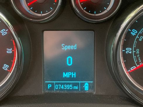 Used 2015 Buick Encore Convenience FWD image 17