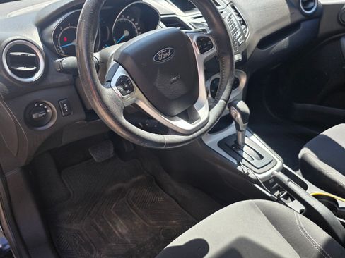 Used 2015 Ford Fiesta SE w/ Comfort Package FWD image 11