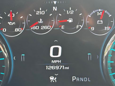 Used 2018 GMC Yukon XL Denali w/ Denali Ultimate Package RWD image 12