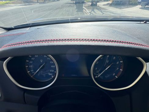 Used 2016 Maserati Ghibli image 15