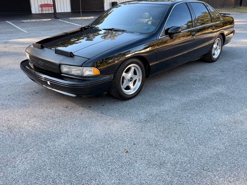 Used 1994 Chevrolet Impala SS image 1