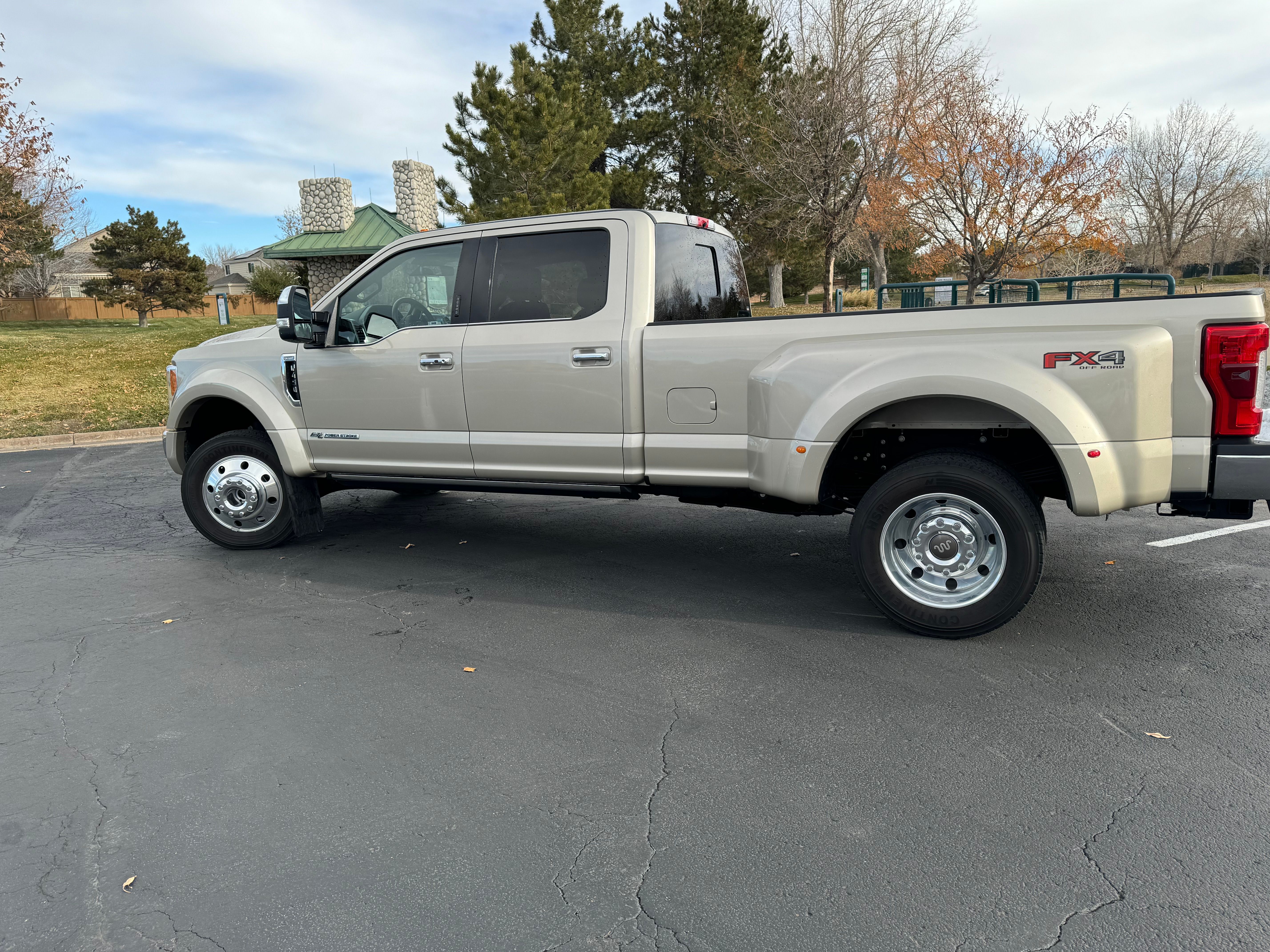 Used 2017 Ford F450 King Ranch w/ King Ranch Ultimate Package AWD/4WD image 14