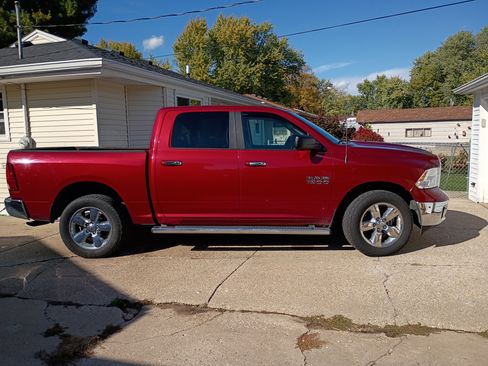 Used 2015 RAM 1500 Big Horn image 2