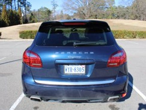 Used 2012 Porsche Cayenne image 5