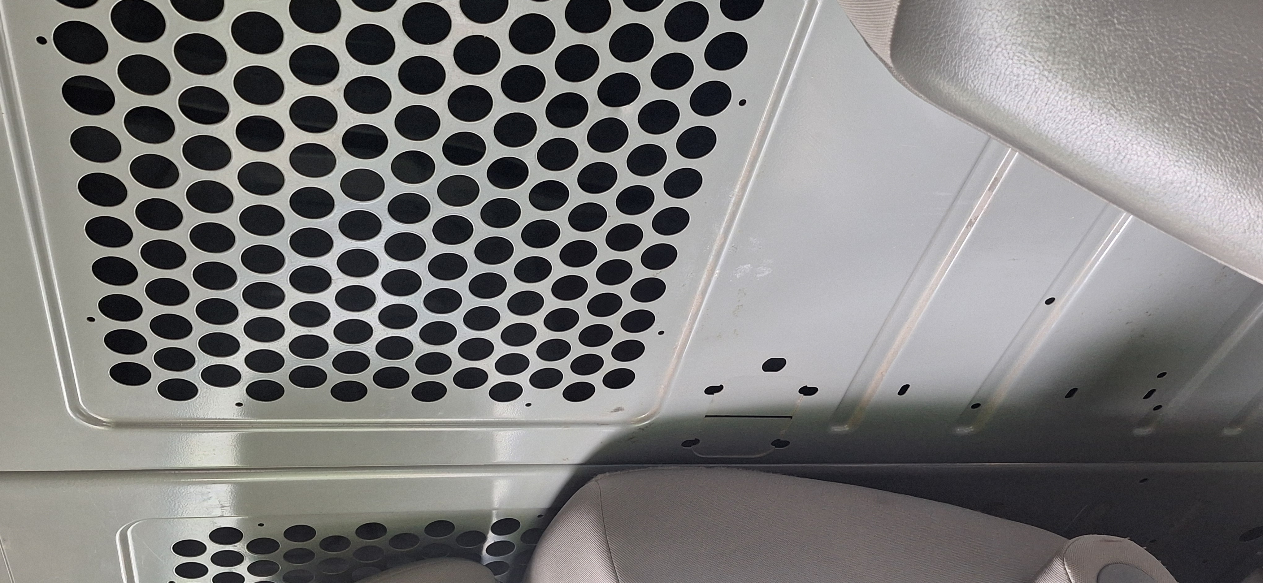 Used 2020 Nissan NV 2500 S RWD image 5