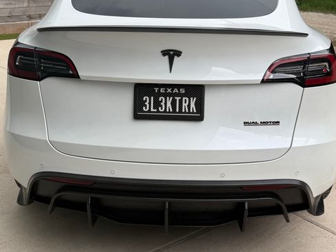 Used 2021 Tesla Model Y Performance AWD/4WD image 10