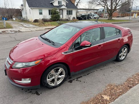 Used 2012 Chevrolet Volt Premium w/ Premium Trim Package image 12