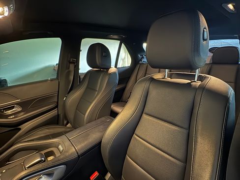 Used 2021 Mercedes-Benz GLE 350 4MATIC image 11