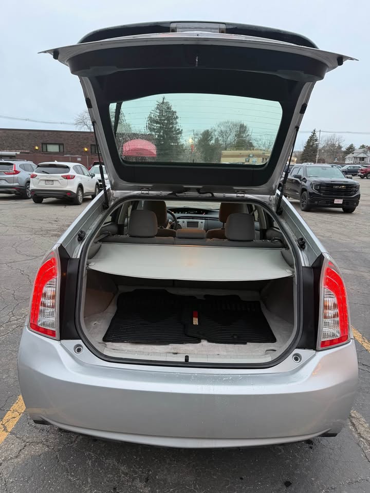 Used 2015 Toyota Prius Three FWD image 9