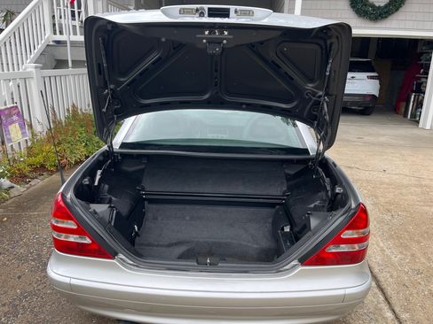 Used 2003 Mercedes-Benz SLK 230 image 10