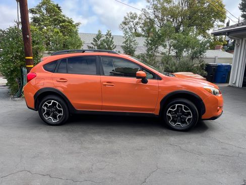 Used 2015 Subaru Crosstrek 2.0i Premium image 9
