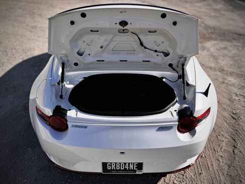 Used 2022 MAZDA MX-5 Miata Club RWD image 23
