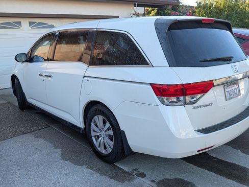 Used 2015 Honda Odyssey EX-L image 4