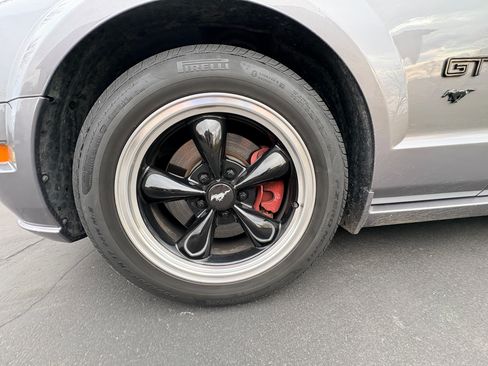 Used 2007 Ford Mustang GT Premium image 12