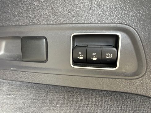 Used 2020 Mercedes-Benz GLS 450 4MATIC image 23