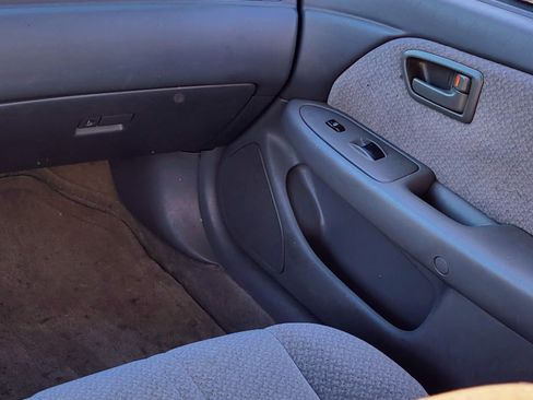 Used 2001 Toyota Camry CE image 14
