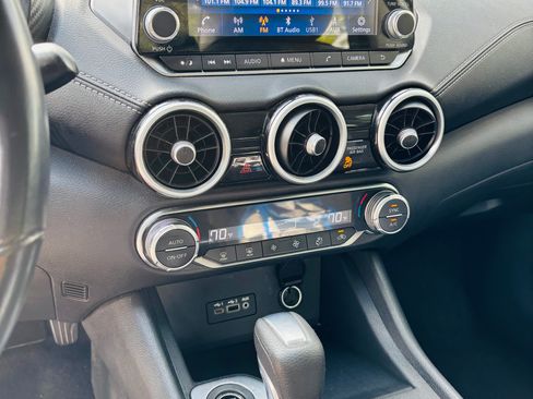 Used 2021 Nissan Sentra SV image 13